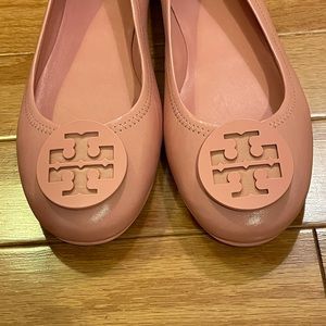 BNIB Tory Burch Retro Pink Minnie Reva Flats Size 9 HTF Rare